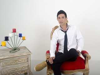 DimitryComely pussy online
